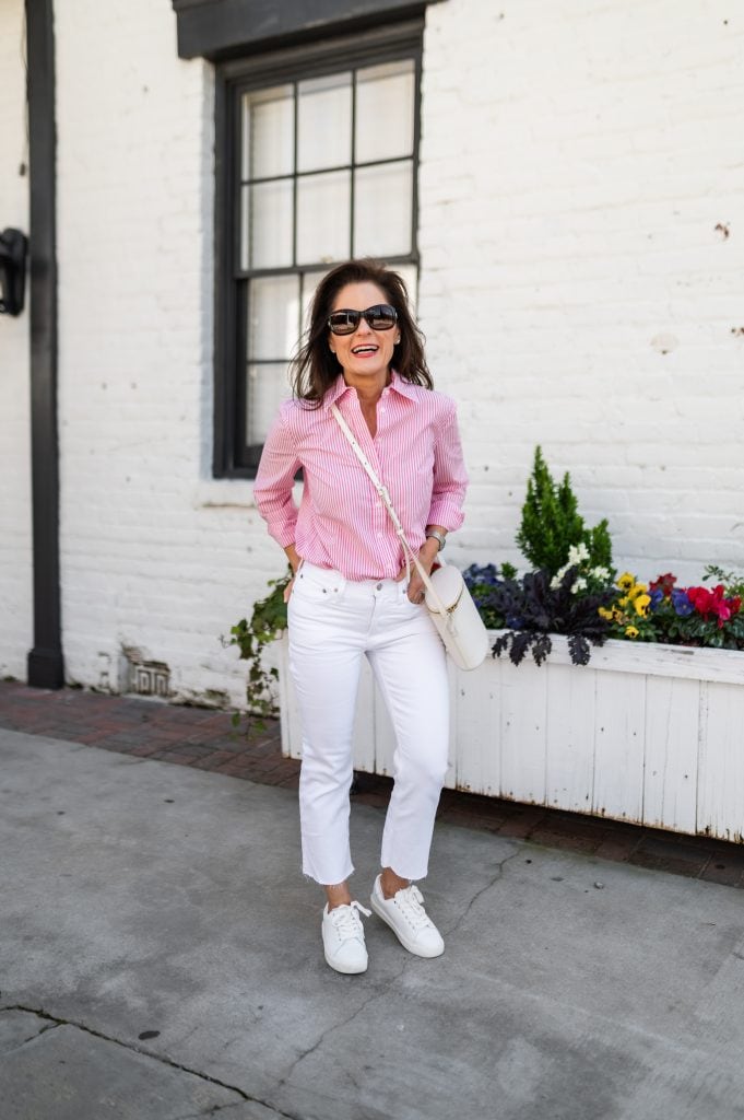Best Jeans Styles For Petites: