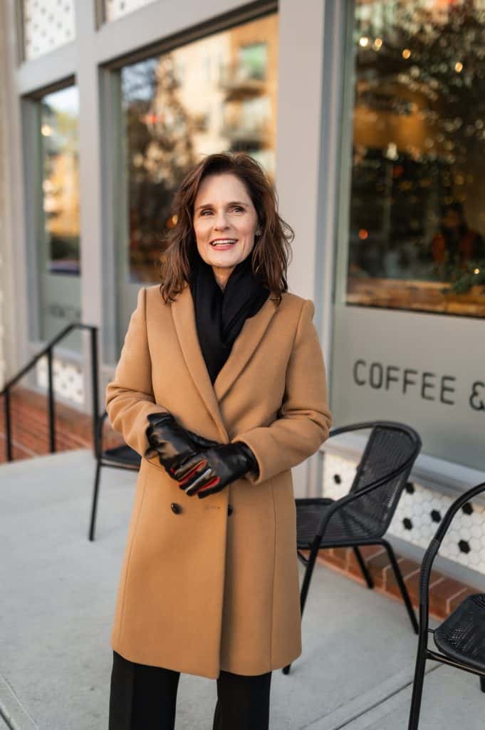 How To Style Winter Accessories For A Petite Chic Look