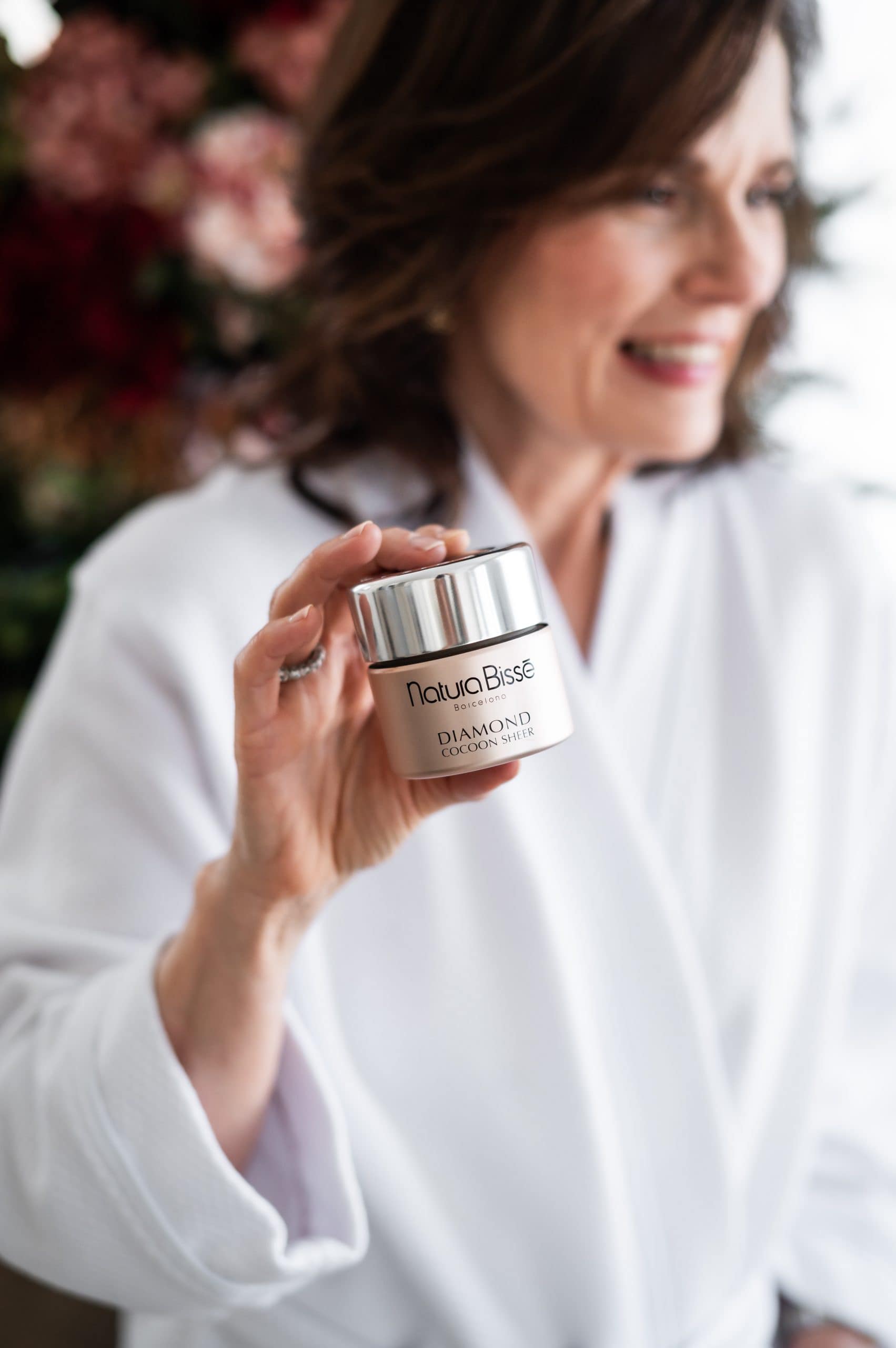 Is Tinted Moisturizer Good for Mature Skin?  A Simple Guide
